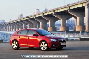 Les prix et les équipements de la Chevrolet Cruze 5 portes
