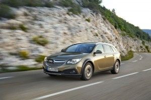 Opel-Insignia-Country-Tourer-1