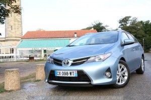 Toyota-Auris-Touring-Sports-41_mini