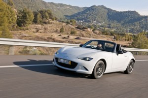Mazda-MX-5-4