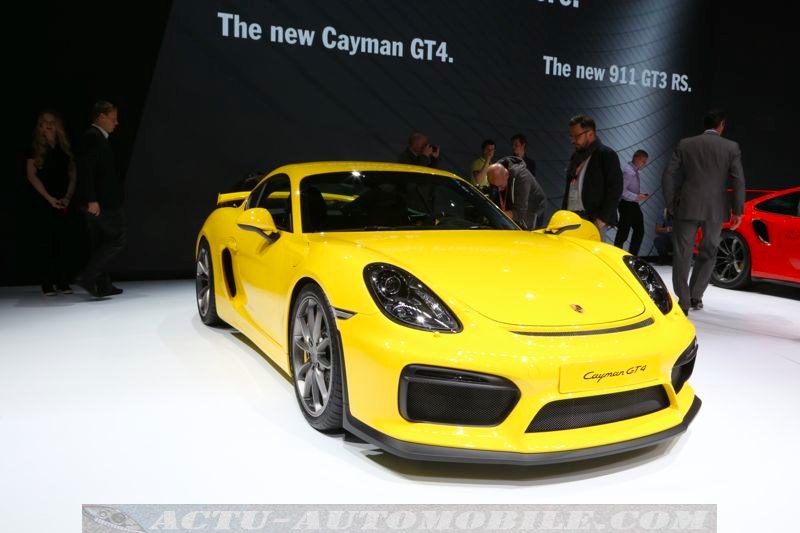 Porsche Cayman GT4