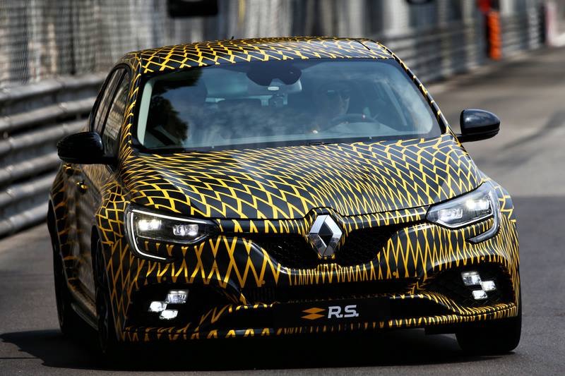 nouvelle Mégane RS 300 EDC à Monaco