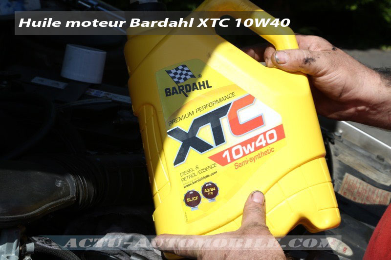 Révision d'une voiture ancienne avec des produits Bardahl