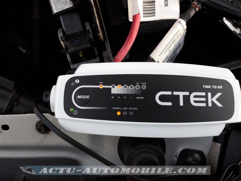 Test chargeur de batterie CTEK CT5 Time to go