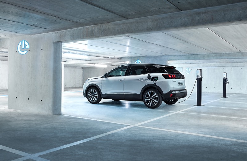 Nouveau Peugeot 3008 HYBRID4
