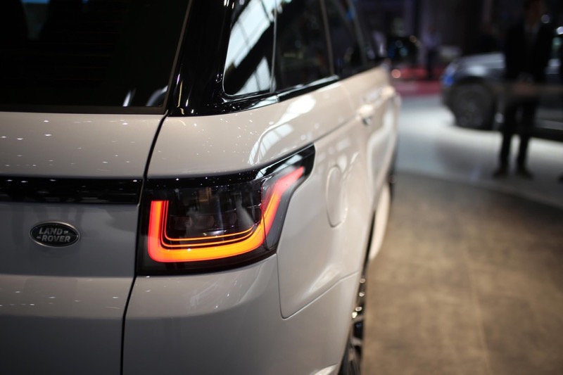 Range Rover SV Coupé