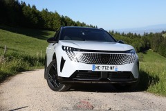 Essai-Peugeot-e-5008-2025_-20