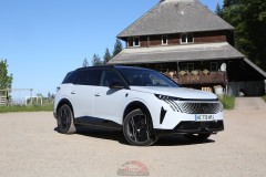 Essai-Peugeot-e-5008-2025_-21