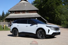 Essai-Peugeot-e-5008-2025_-22