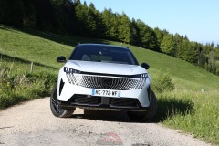 Essai-Peugeot-e-5008-2025_-8