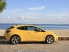 Opel_Astra_GTC_16