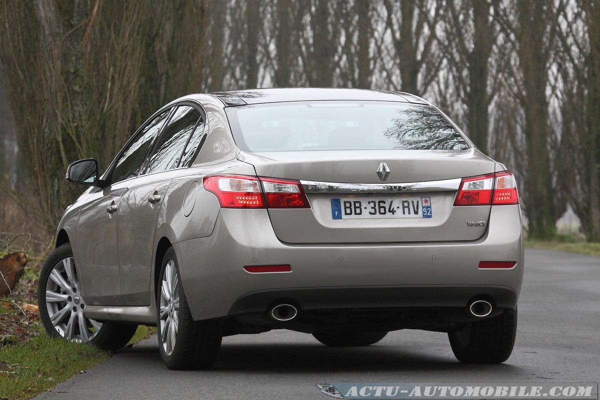 Renault latitude v6