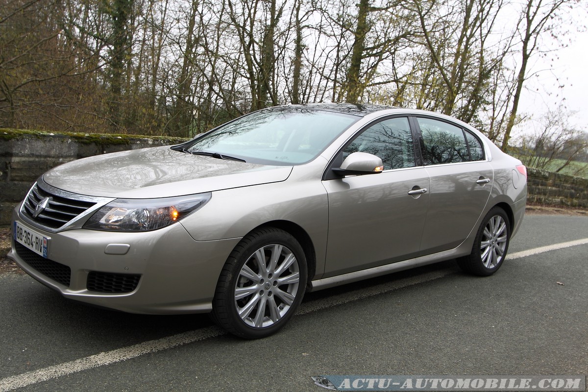 Renault latitude v6