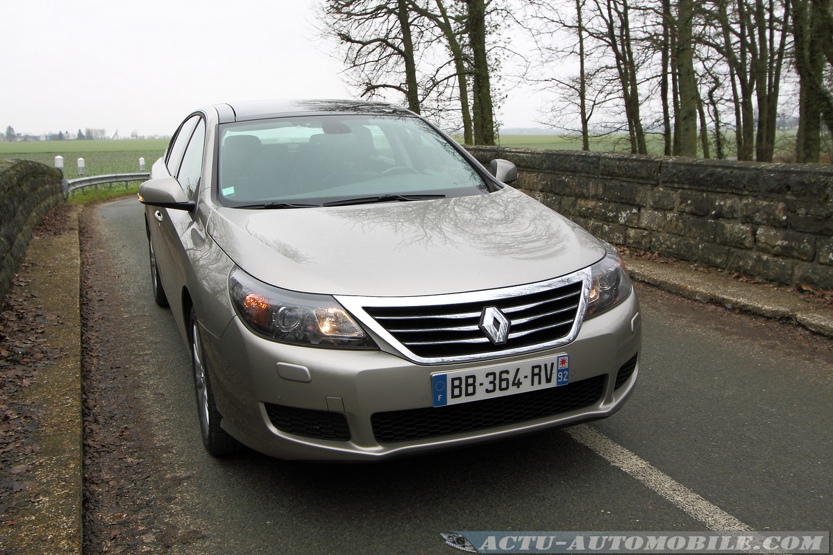 Renault latitude v6
