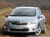 toyota-auris-hybrid-03