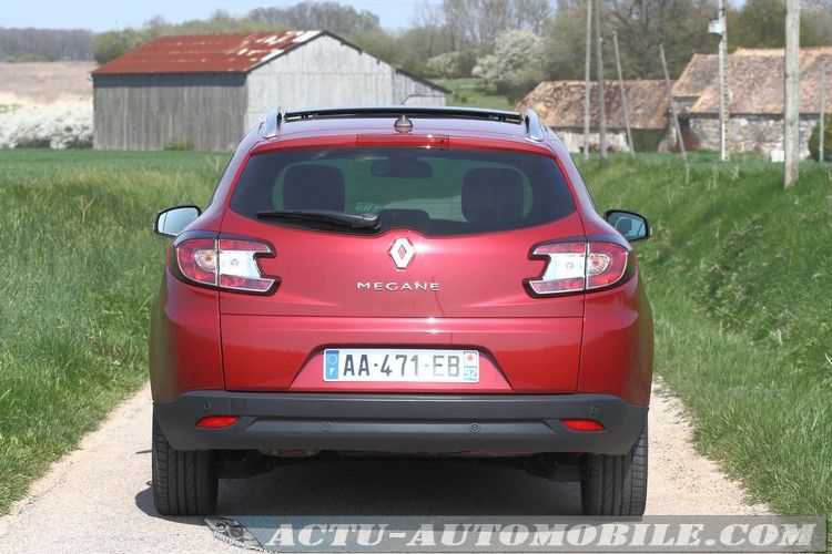 Renault-Megane-Estate-dci160-08