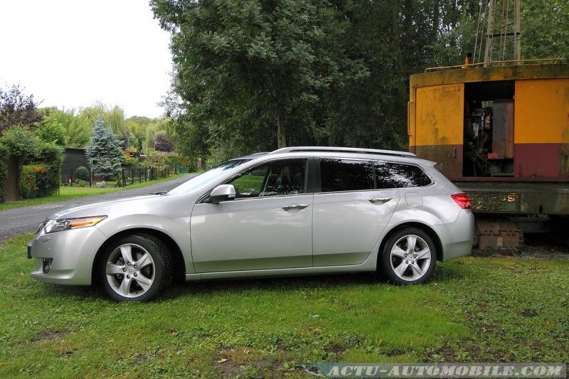 honda-accord-tourer-11