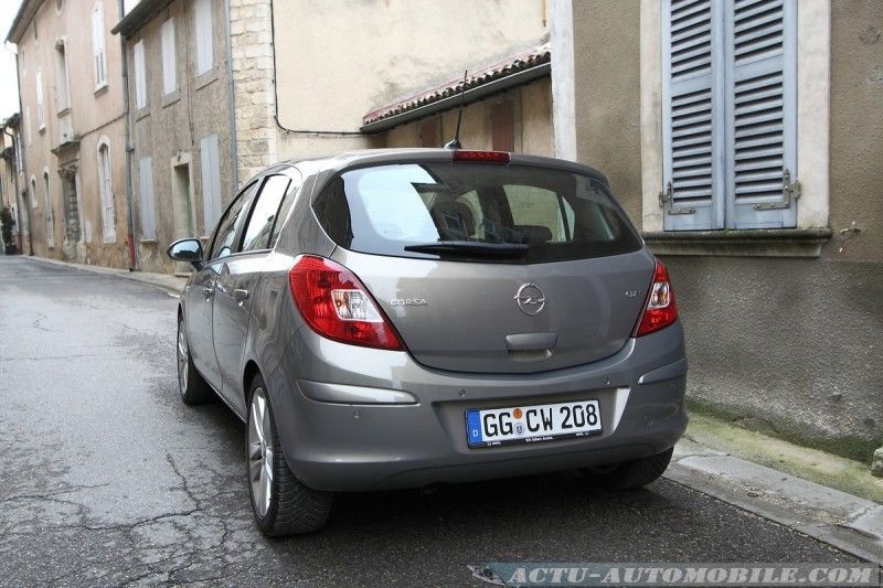 opel-corsa-cdti-09