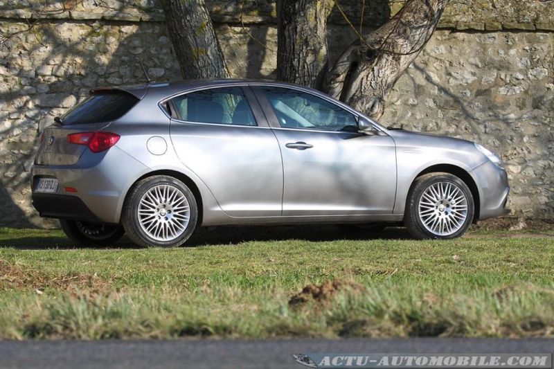 alfa-romeo-giulietta-jtd-11