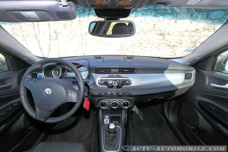 alfa-romeo-giulietta-jtd-26