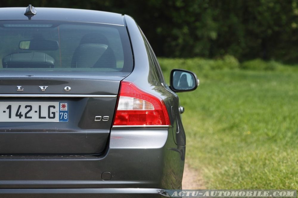 volvo-s80-d3-23