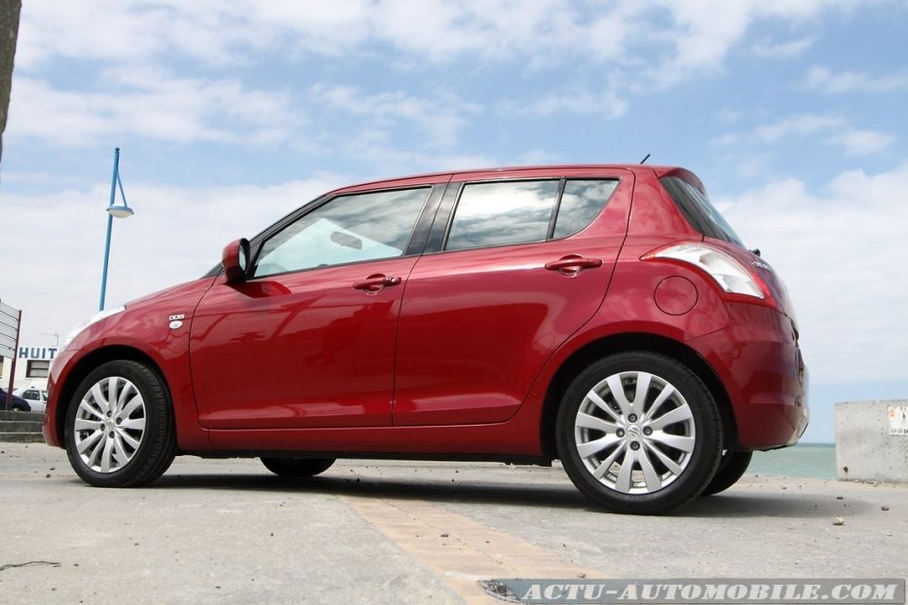 suzuki-swift-2011-13