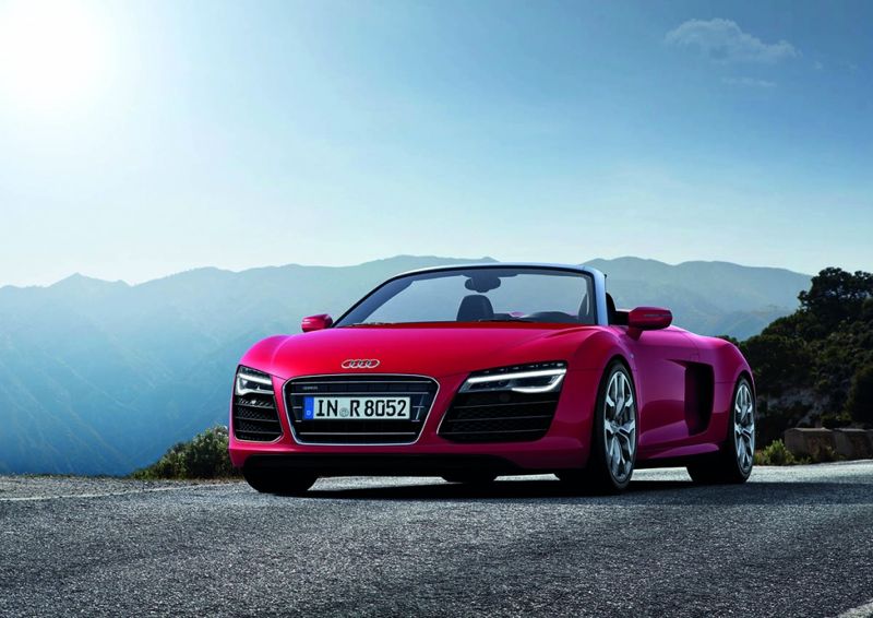 Audi R8 : restyling et version V10 Plus