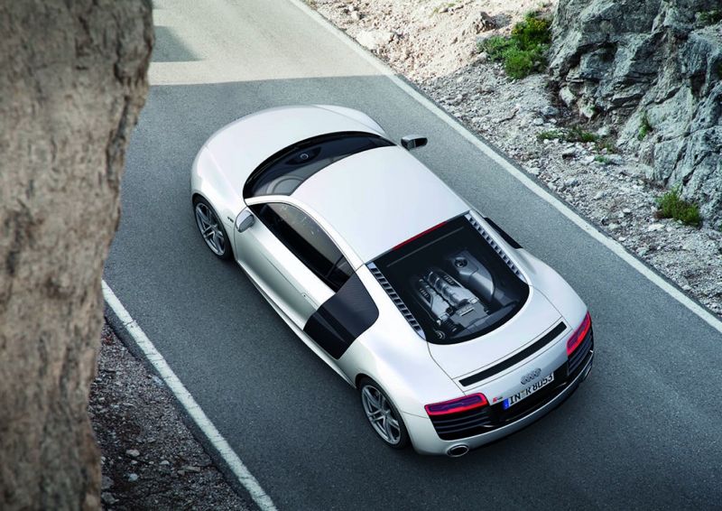 Audi R8 : restyling et version V10 Plus