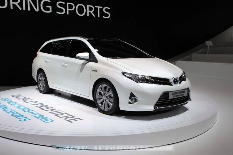 Toyota Auris Hybrid Touring Sports