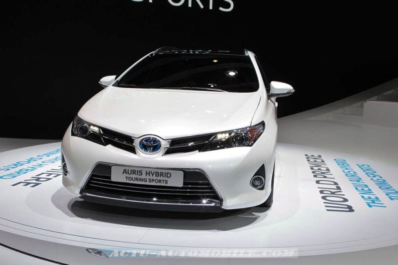 Toyota Auris Hybrid Touring Sports