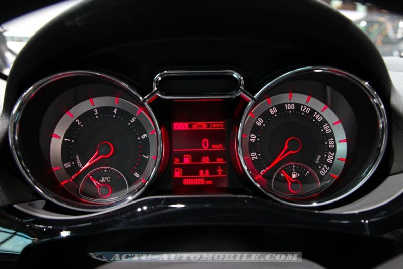 Opel Adam