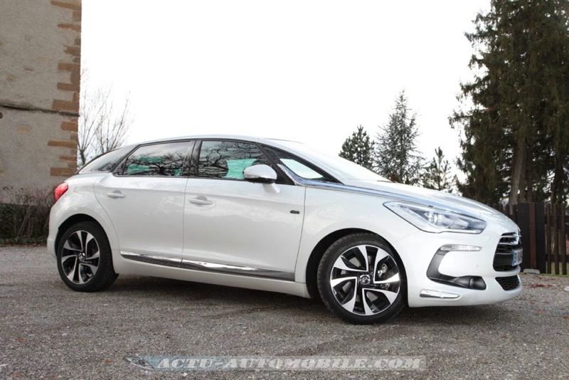 Citroën DS5 Hybrid4 Sport Chic