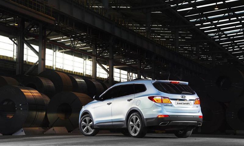 Hyundai Grand Santa Fe