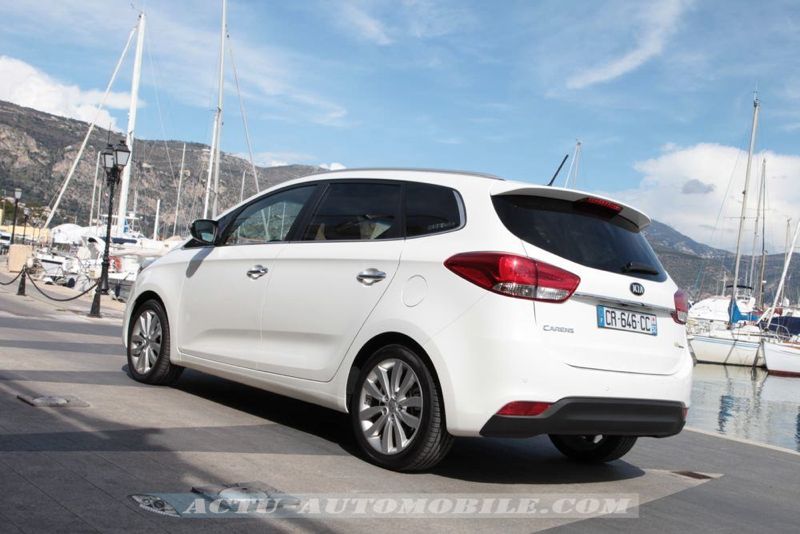 Kia Carens 1,7 diesel CRDi 136 Premium