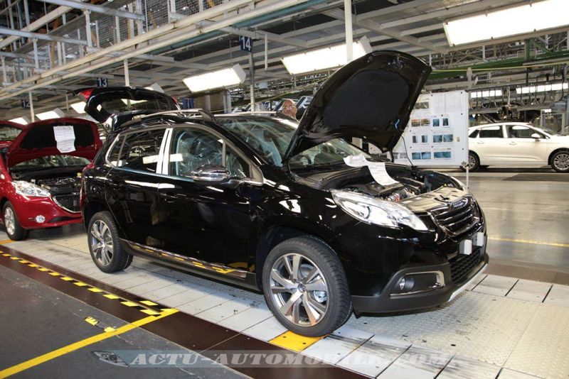 Le Peugeot 2008 en production à Mulhouse