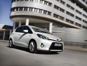 YARIS_HYBRID
