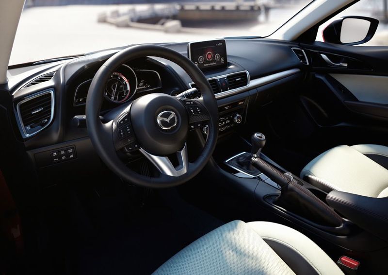 Nouvelle Mazda 3 : la planche de bord