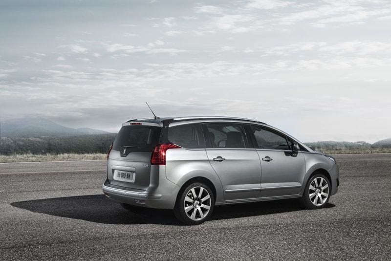 Peugeot 5008 2013