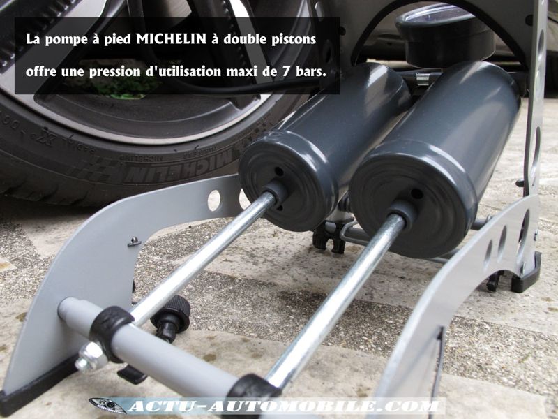 Pompe à pied double pistons Michelin