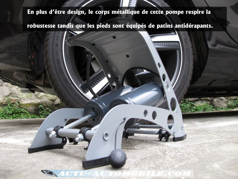 Pompe à pieds double pistons Michelin