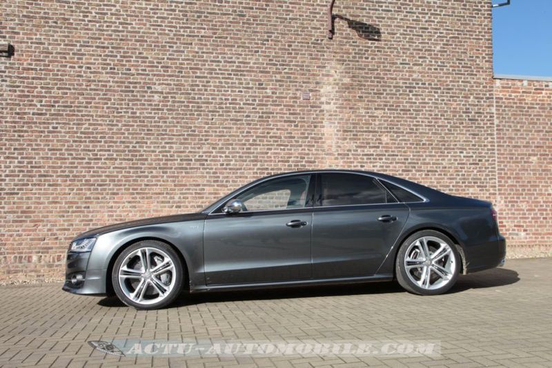 Audi S8