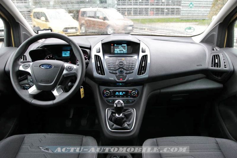 Ford Tourneo Connect 2013