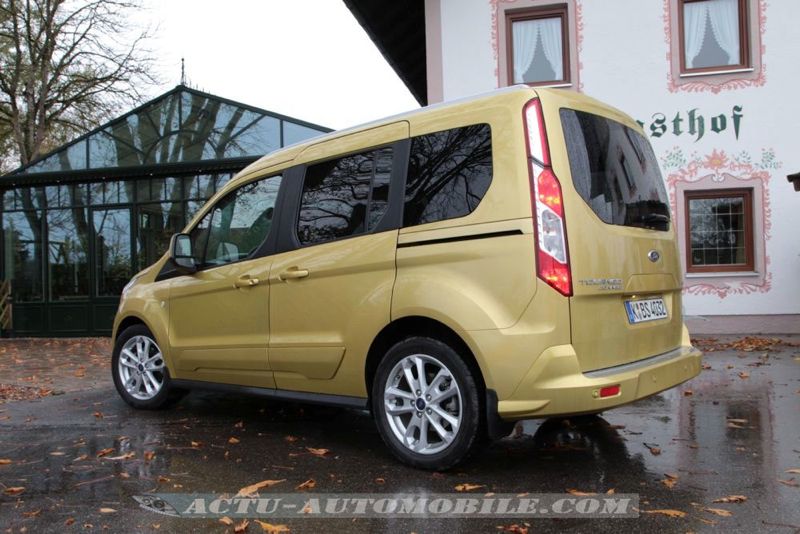 Ford Tourneo Connect 2013