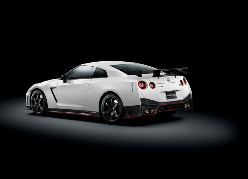 Nissan GT-R Nismo 2014