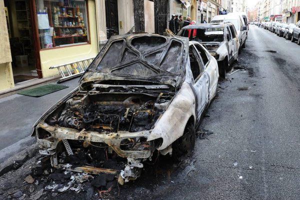 Voiture incendiée