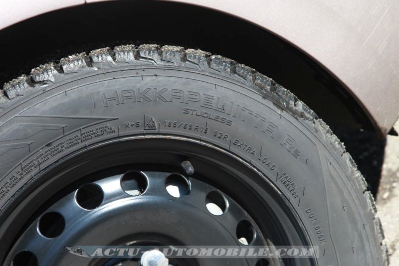 Nokian Hakkapeliitta R2