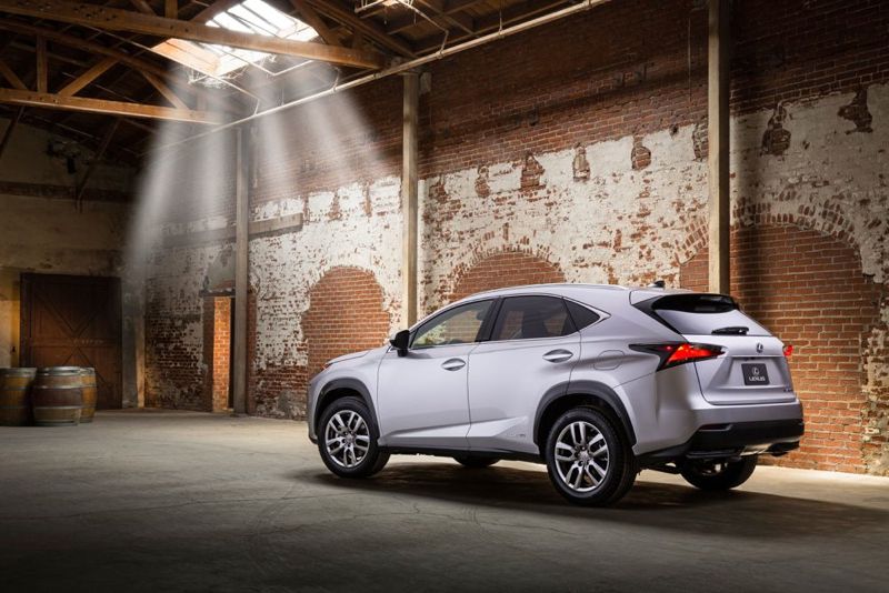 Lexus NX 300h