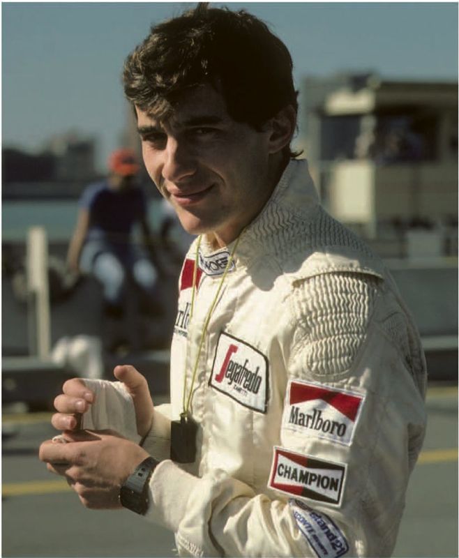 Livre Ayrton Senna, la victoire à tout prix par Bernard Asset et Arnaud Briand - éditions Hugo Image