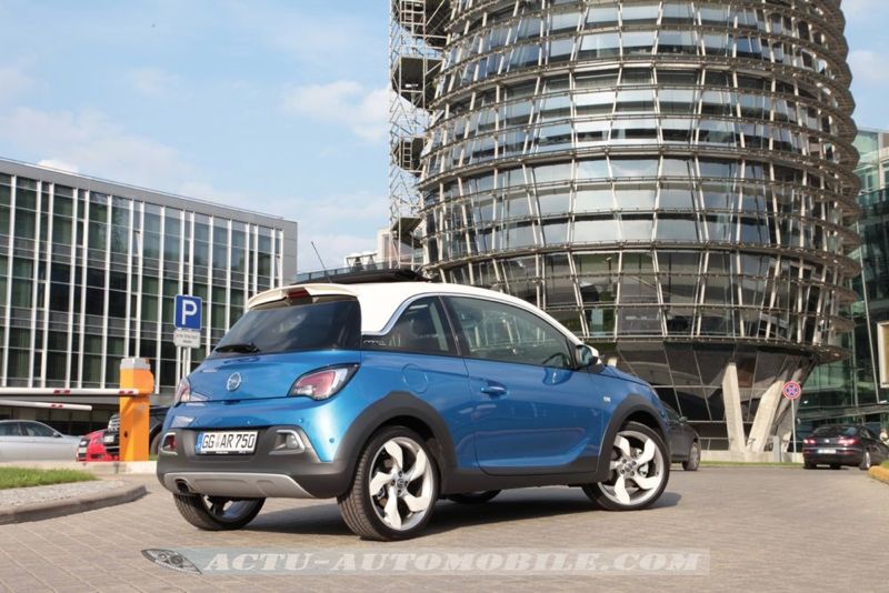 Opel Adam Rocks