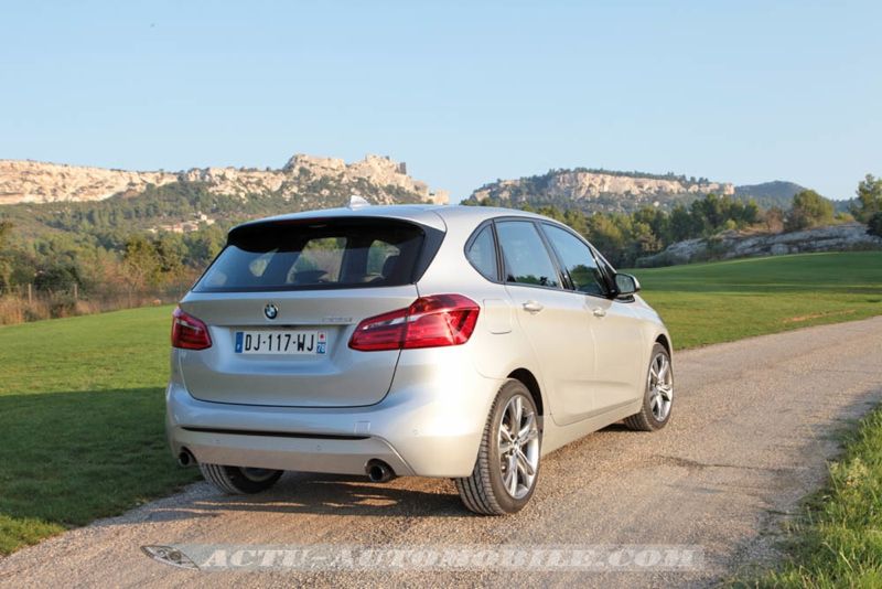 BMW Série 2 Active Tourer aux Baux de Provence